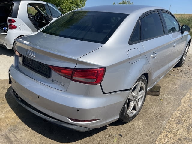 Audi A3 1.0 TFSI, двигател CHZ, ск. кутия DSG 7 S-tronic SST, седан, 115 кс., 107 000 км., 2019 г., - снимка 5