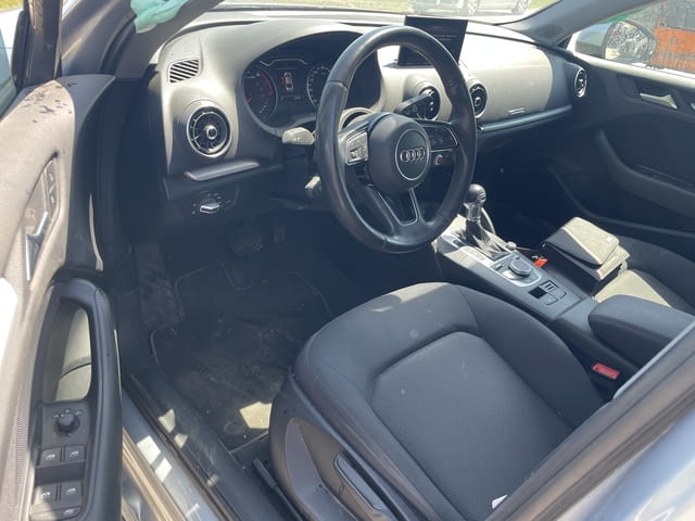 Audi A3 1.0 TFSI, двигател CHZ, ск. кутия DSG 7 S-tronic SST, седан, 115 кс., 107 000 км., 2019 г., - снимка 7