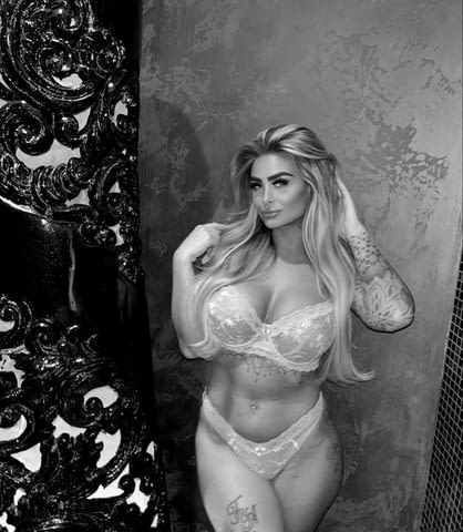 Сочна мокра путка денонощно телефон 090363101 - град Варна | Виртуален Секс - снимка 4