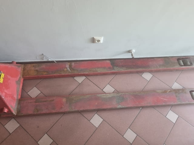 Палетна количка - град София | Машини / Съоръжения