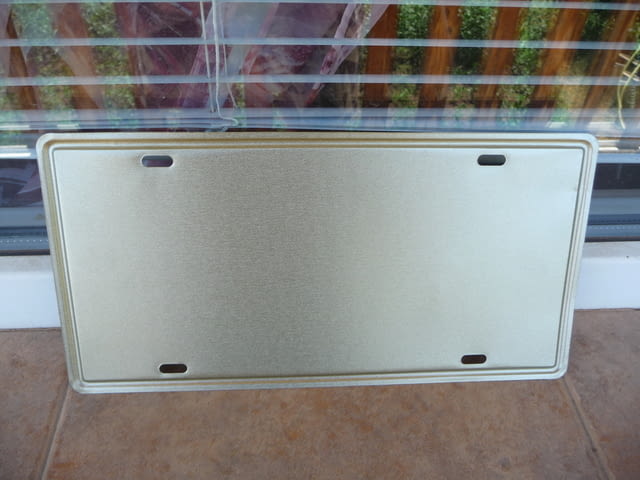 Метална табела номер вино сирене шоколад гурме ценитли бяло, city of Radomir - снимка 3