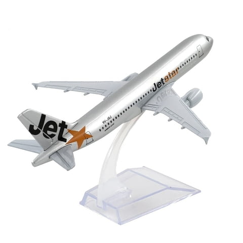 Еърбъс 320 самолет модел макет Jet Star пътуване пътници куф, град Радомир - снимка 2