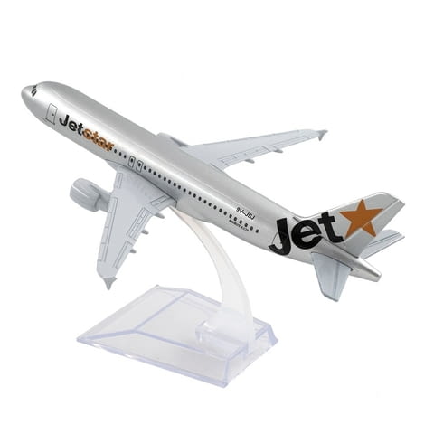 Еърбъс 320 самолет модел макет Jet Star пътуване пътници куф, град Радомир - снимка 4