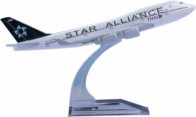 Boeing 747 самолет модел макет Star Alliance Thai полети самолети пътнически - снимка 1