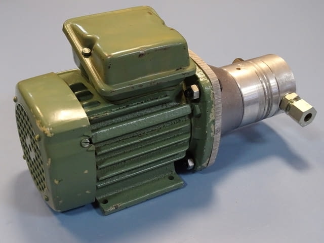 Смазочен агрегат VEB DDR AKMRa 56G4 100Bar TGL11856, град Пловдив | Промишлено Оборудване - снимка 5