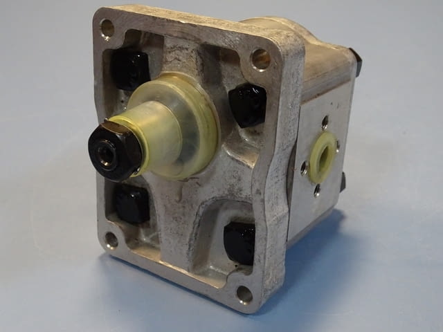 Хидравлична помпа "Хидравлика" C14X 175 Bar 1500 min-1 Hydraulic pump - снимка 10