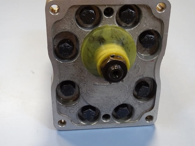 Хидравлична сдвоена помпа "Хидравлика"А43Х/А43Х 175bar 1500min-1 - снимка 11