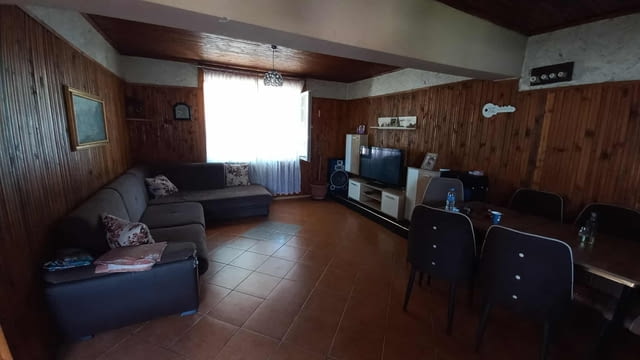 Продавам къща в кв. Лагера 1-етажна, Тухла, 264 м2 - град Пазарджик | Къщи / Вили - снимка 2