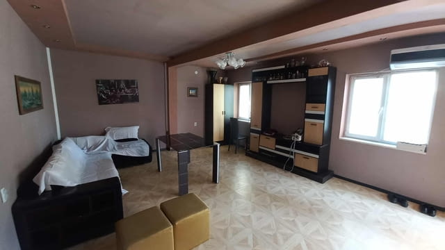 Продавам къща в кв. Лагера 1-етажна, Тухла, 264 м2 - град Пазарджик | Къщи / Вили - снимка 7