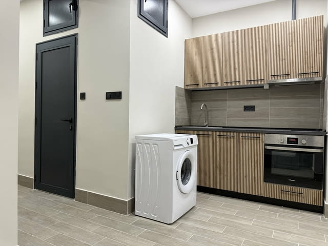 АПАРТАМЕНТ в централната част на гр. Солун Studio, 40 m2, Brick - city of Haskovo | Apartments - снимка 6