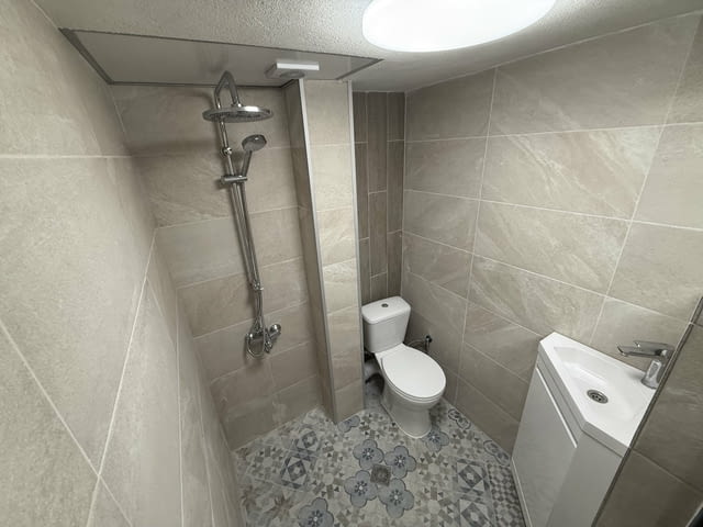 АПАРТАМЕНТ в централната част на гр. Солун Studio, 40 m2, Brick - city of Haskovo | Apartments - снимка 11