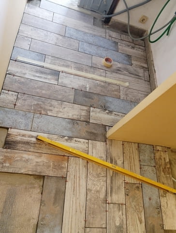 Боядисване на жилища в София, шпакловка, обръщане на прозорци, поставяне на плочки. Качествено - снимка 5