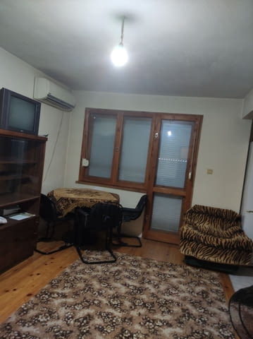 Продава се четиристаен апартамент в Центъра 4-стаен, 110 м2, Тухла - град Пловдив | Апартаменти - снимка 2