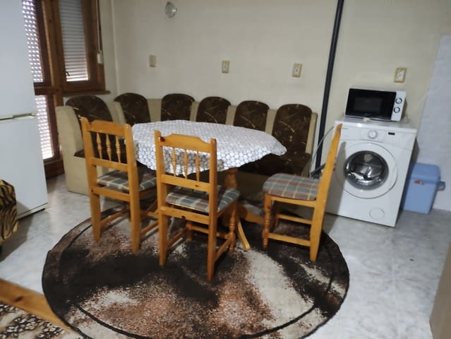 Продава се четиристаен апартамент в Центъра 4-стаен, 110 м2, Тухла - град Пловдив | Апартаменти - снимка 3