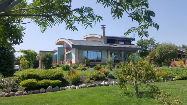 Луксозна къща в с. Стамболийски, община Хасково, село Стамболийски | Къщи / Вили - снимка 1