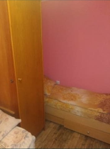 Легла под наем гр. Костинброд, нощувки, стаи под наем за работници - снимка 10