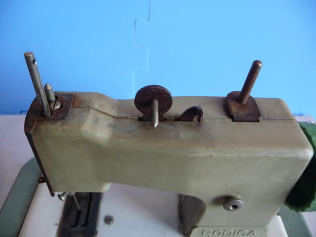 Колекционерска шевна машина Rodica детска гоц, град Радомир | Образователни / Занимателни - снимка 3