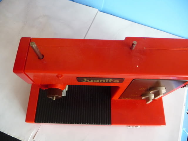 Колекционерска шевна машина Piko Juanita детска гоц шиене, град Радомир | Образователни / Занимателни - снимка 5