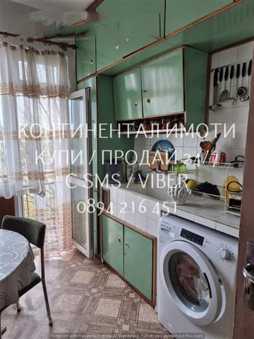 Кодкд 63054. Тристаен стандартен панел 80м2, състоящ се от две спални (едната преходна), хол, отделн - снимка 6
