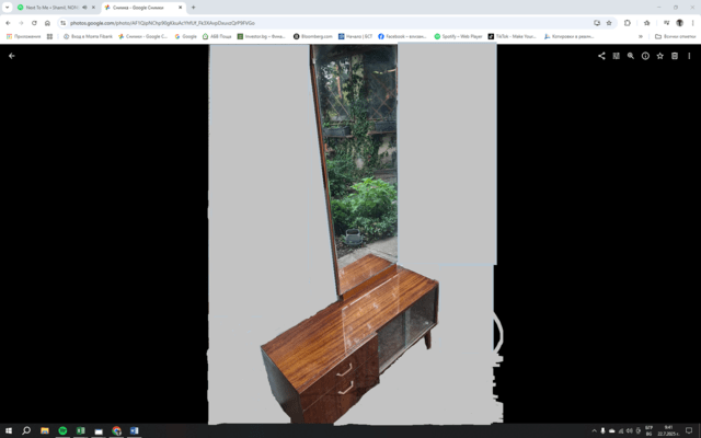 Дамска тоалетка с големо огледало - село Червена вода | Секции / Шкафове