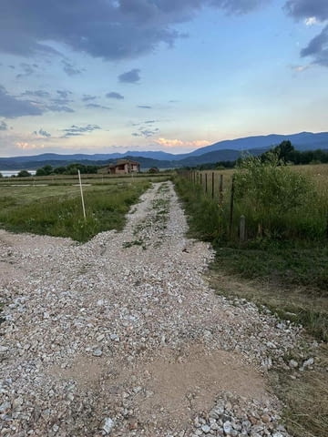 Парцели в регулация на Брега на язовир Батака местност Цигов чарк с ток и вода - снимка 8