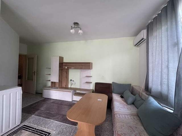 Давам под наем тристаен апартамент в центъра на Пловдив, град Пловдив | Апартаменти - снимка 1