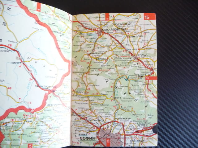 С автомобил из България карта атлас шътища джобен размер книжка - снимка 3