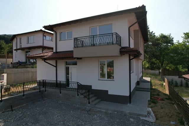 Продавам Нова Къща 2-floor, Brick, 216 m2 - village Rudartsi | Houses & Villas - снимка 1