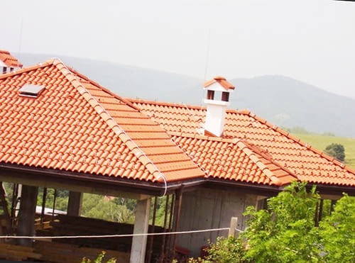 Ремонт на всички видове покриви при започване на работа се подписва договор - снимка 2