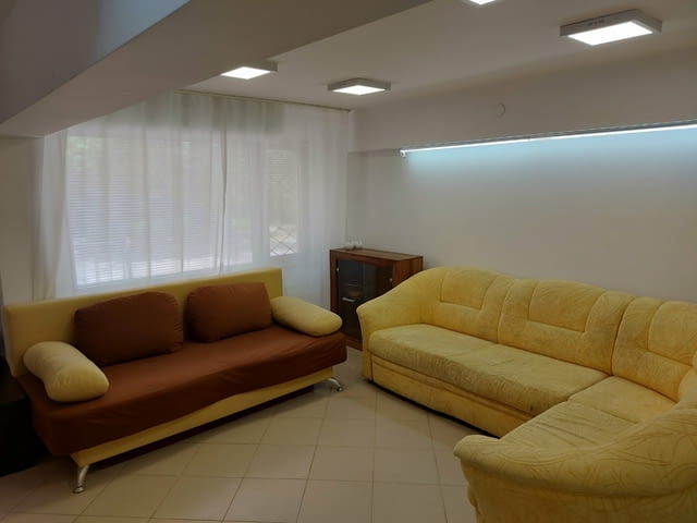 Двустаен, до 4 човека, Струмско/60 евро/нощувка, град Благоевград | Стаи под Наем - снимка 1