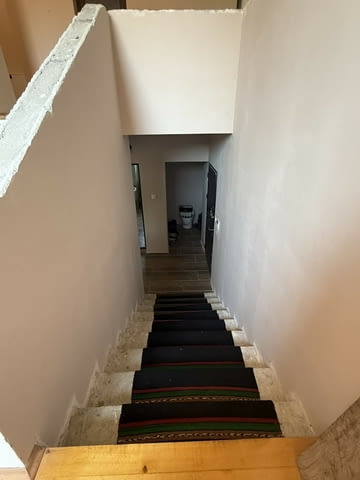 Просторна къща с 4 дка двор в село Голям Дол, област Стара Загора - снимка 4