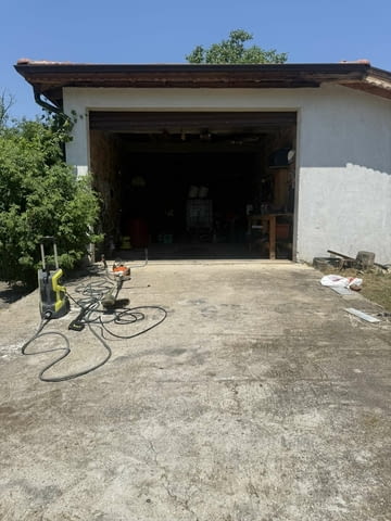 Просторна къща с 4 дка двор в село Голям Дол, област Стара Загора - снимка 6