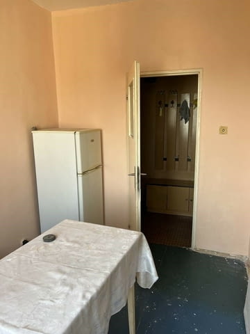 Голям 2-стаен френската гимназия 64 м2, Панел, С паркинг - град Пловдив | Апартаменти - снимка 2