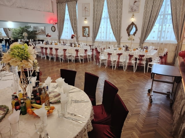 Сватба в София Американска, Арабска, Балканска, Българска, Европейска, Индийска, Италианска, Китайска, Латиноамериканска, Средиземноморска, Тайландска, Абитуриентски бал, Банкет, Годишнина, Детско парти, Новогодишно парти, Рожден ден, Сватба, Тийм билдинг, Фирмено парти - град София | Събития / Кетъринг - снимка 8