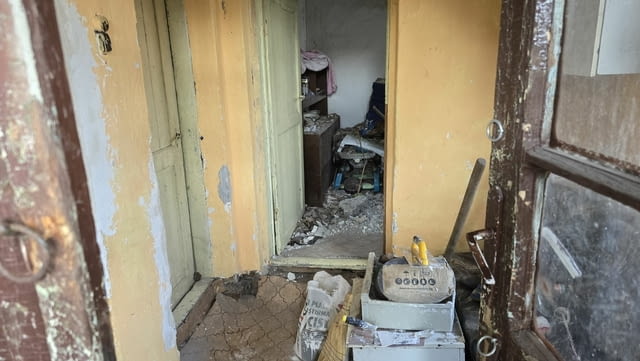 Къща с 1 дка двор в село Хаджиите, общ. Карнобат, село Хаджиите | Къщи / Вили - снимка 11