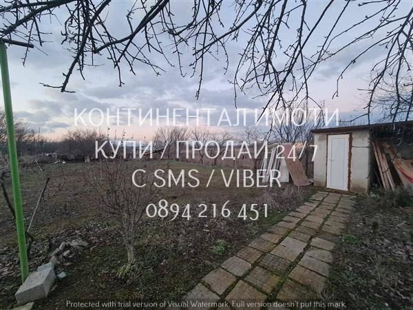 Код 63064. Триетажна тухлена къща 240м2 с двор 900м. Под първия етаж има мазе на метър над земята. В - снимка 5