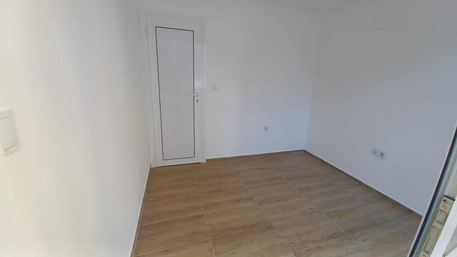 Дава се под наем търговско помещение в Центъра 15 m2, Air Conditioning - city of Plovdiv | Stores - снимка 5