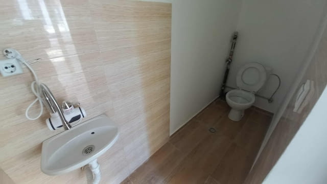 Дава се под наем търговско помещение в Центъра 15 m2, Air Conditioning - city of Plovdiv | Stores - снимка 8