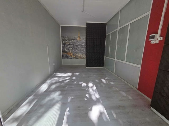 Дава се под наем търговско помещение в Центъра 56 m2 - city of Plovdiv | Stores - снимка 1