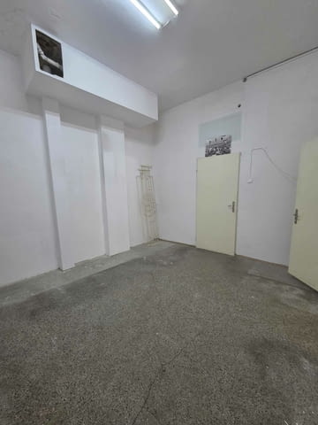 Дава се под наем търговско помещение в Центъра 56 m2 - city of Plovdiv | Stores - снимка 9