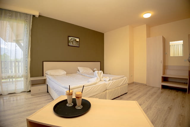 Семеен хотел SEVEN SEASONS THERMAL HOTEL – спокойствие и комфорт в планината - снимка 3