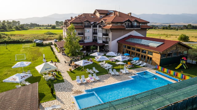 Семеен хотел SEVEN SEASONS THERMAL HOTEL – спокойствие и комфорт в планината - снимка 5