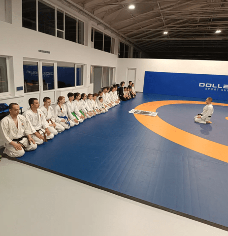 Клуб по бойни изкуства Централен полицейски Карате Джу Джицу клуб - снимка 3