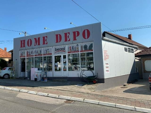 Бизнес сграда и къща, Лазаревац, Белград - град София | Магазини - снимка 1