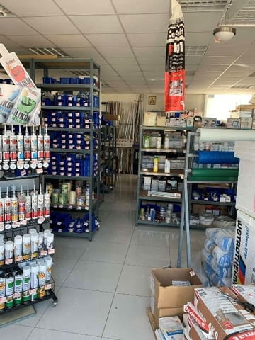 Бизнес сграда и къща, Лазаревац, Белград - град София | Магазини - снимка 8