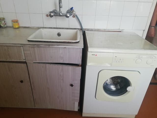 Продавам ДВУСТСЕН апартамент в гр.Пловдив кв .Възстанически, град Пловдив - снимка 11