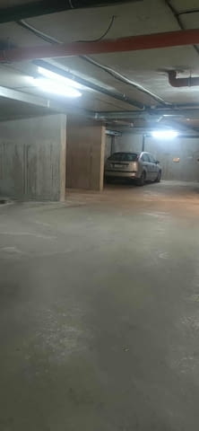 Давам под наем паркомясто в центъра на Пловдив, град Пловдив | Гаражи / Паркоместа - снимка 1