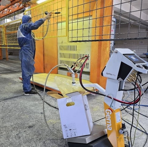 Линии за прахово боядисване - град Извън България | Промишлено Оборудване - снимка 2