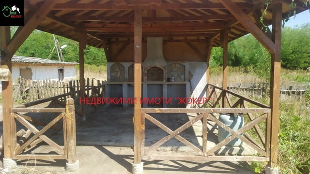 Кравеферма с двуетажна къща 2-етажна, Тухла, 120 м2 - село Родина | Къщи / Вили - снимка 4