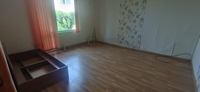 Давам под наем къща в центъра на гр.Пловдив 1-етажна, Тухла, 80 м2 - град Пловдив | Къщи / Вили - снимка 1